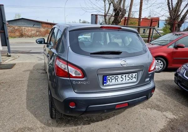 Nissan Qashqai cena 37900 przebieg: 201800, rok produkcji 2011 z Czersk małe 154